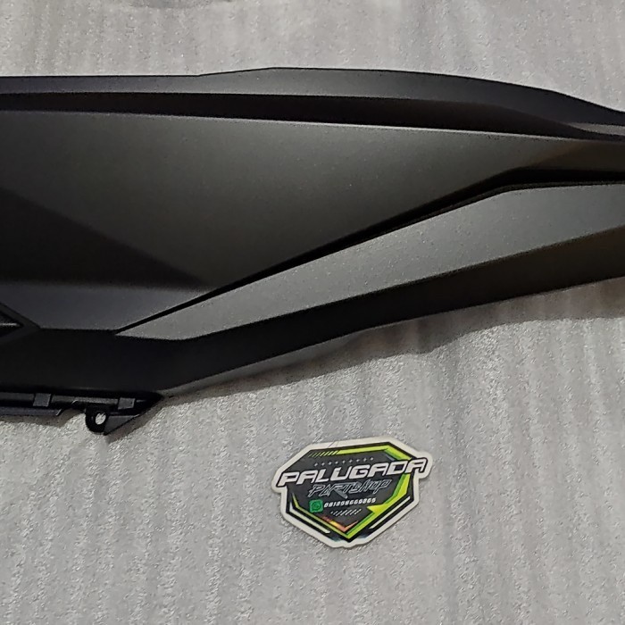 [BISA COD] cover body kiri vario 125 150 led old k59. hitam doff original