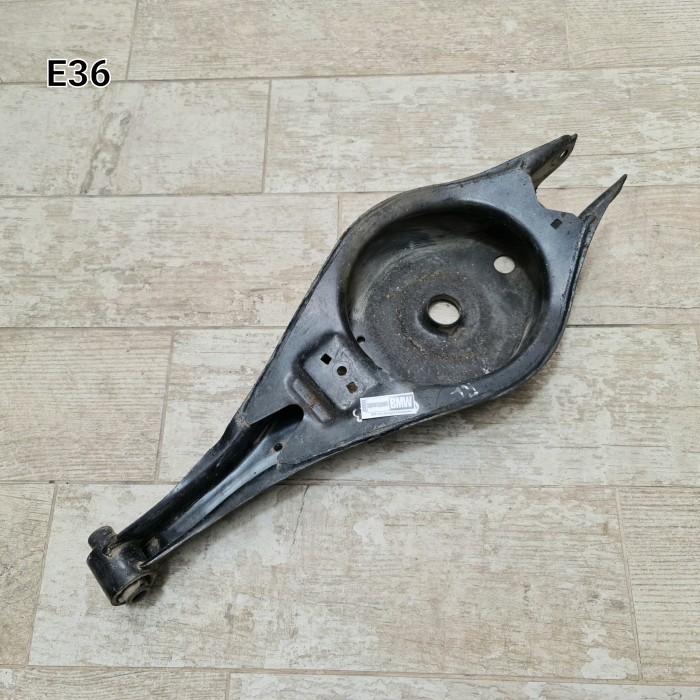 TC99 Wishbone Arm Tatakan Per Belakang BMW E36 318i 320i 323i thn 1992-1998 - KIRI
