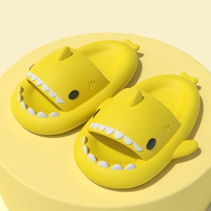 ✨NEW✨ -Sandal Baby Shark Dewasa Sendal Rumah Dewasa Ikan Hiu Lucu Anti Slip - Pink, 38/39