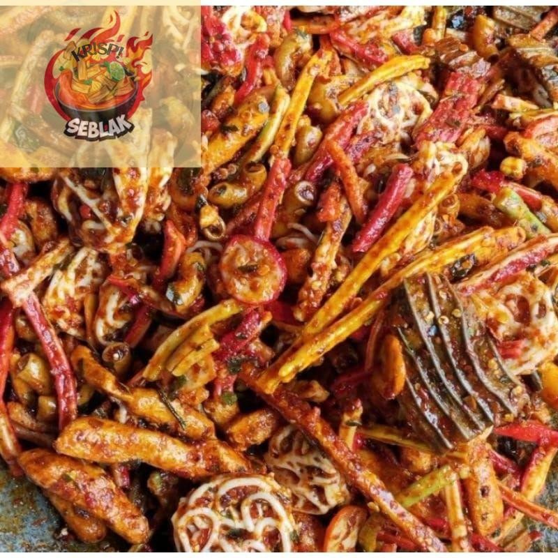 

Seblak krispi KERUPUK SEBLAK MIX/CAMPUR BUMBU PEDAS DAUN JERUK 1KG 500GR 250GR