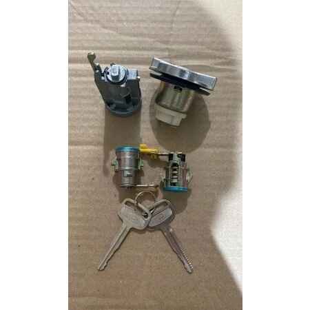 Kunci Set Komplit Hino Dutro 24 Volt Dyna Saurus 24 Volt