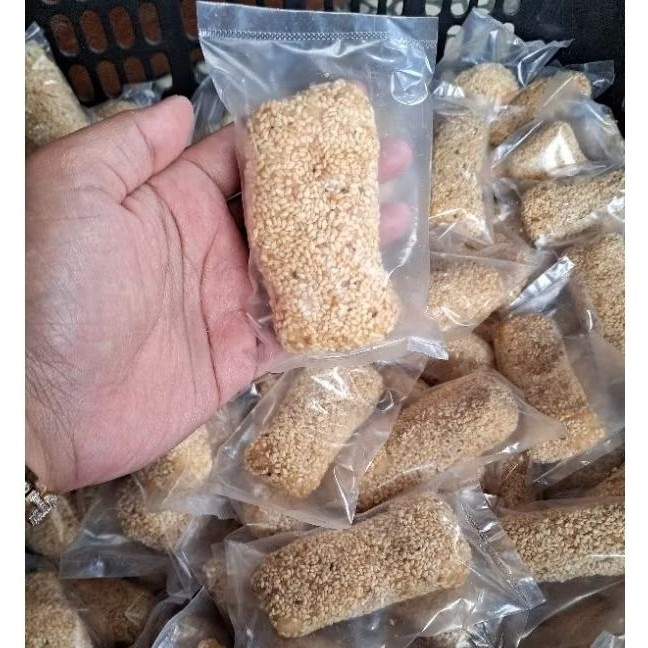 

Emama.store paket manco ketan wijen isi 20pcs manco premium bola wijen viral