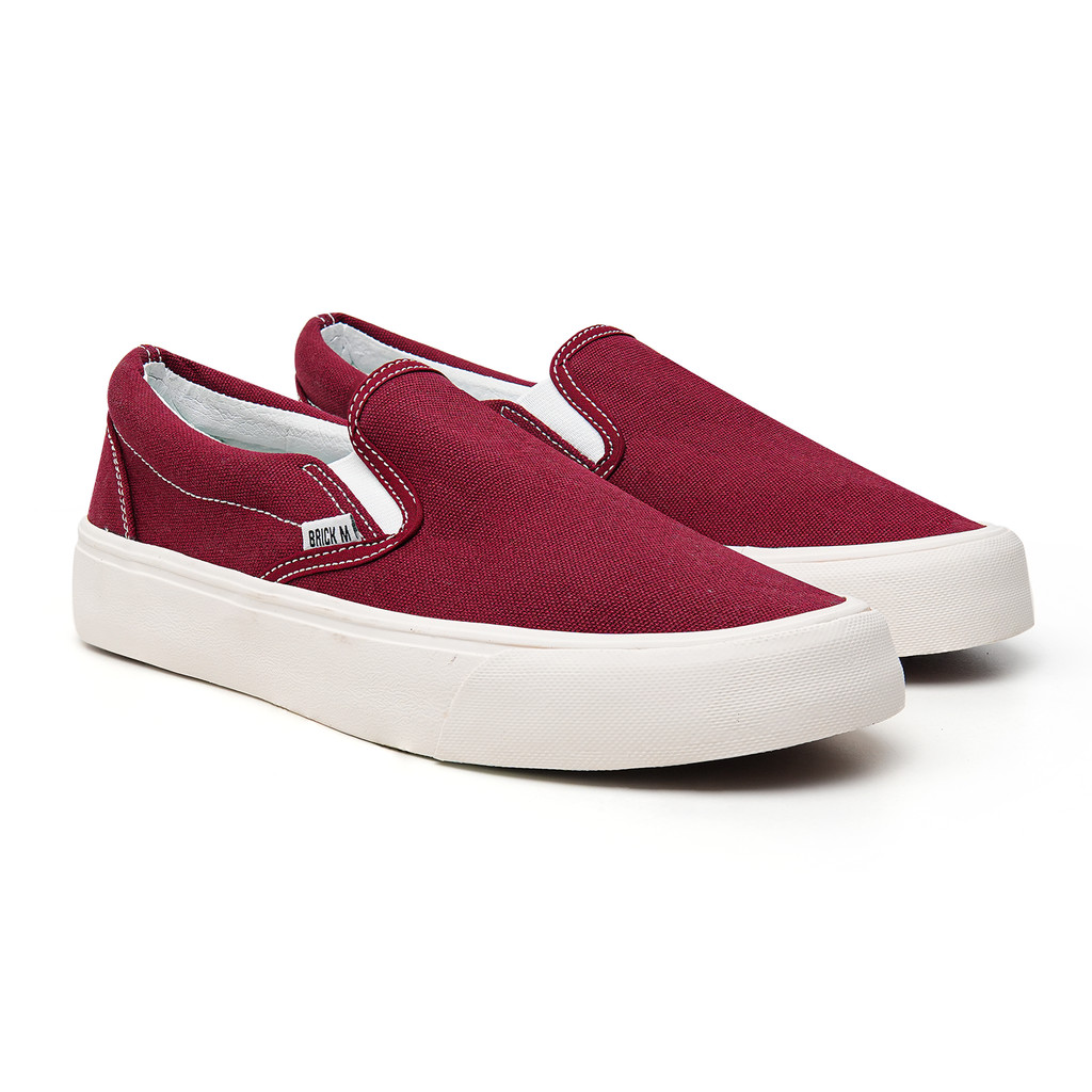 Brick Mansions - Mission Maroon Sepatu Slip On Sneakers Casual Pria Wanita