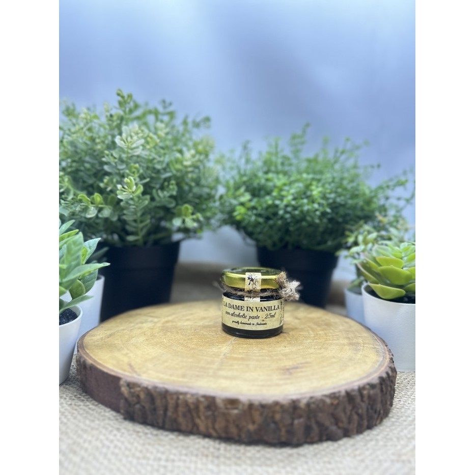 

La Dame In Vanilla Paste Halal 25 ml / Pasta Vanila 25 ml