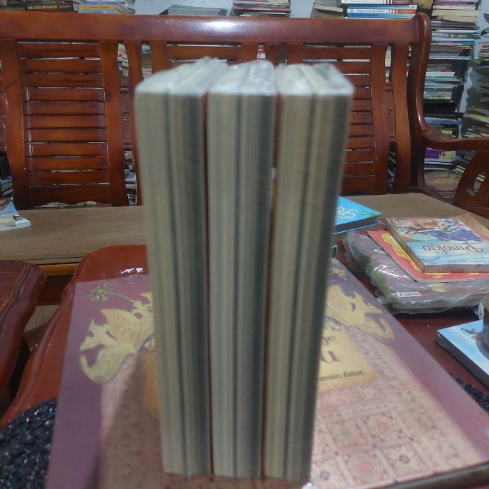 ✨TERLARIS ✨ILLUMINAE ,THE ILLUMINAE FILES - O1.