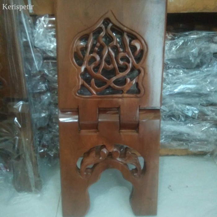 

Rekal atau Lekar Ukir KaryaJepara Taktakan alas baca quran murah laris