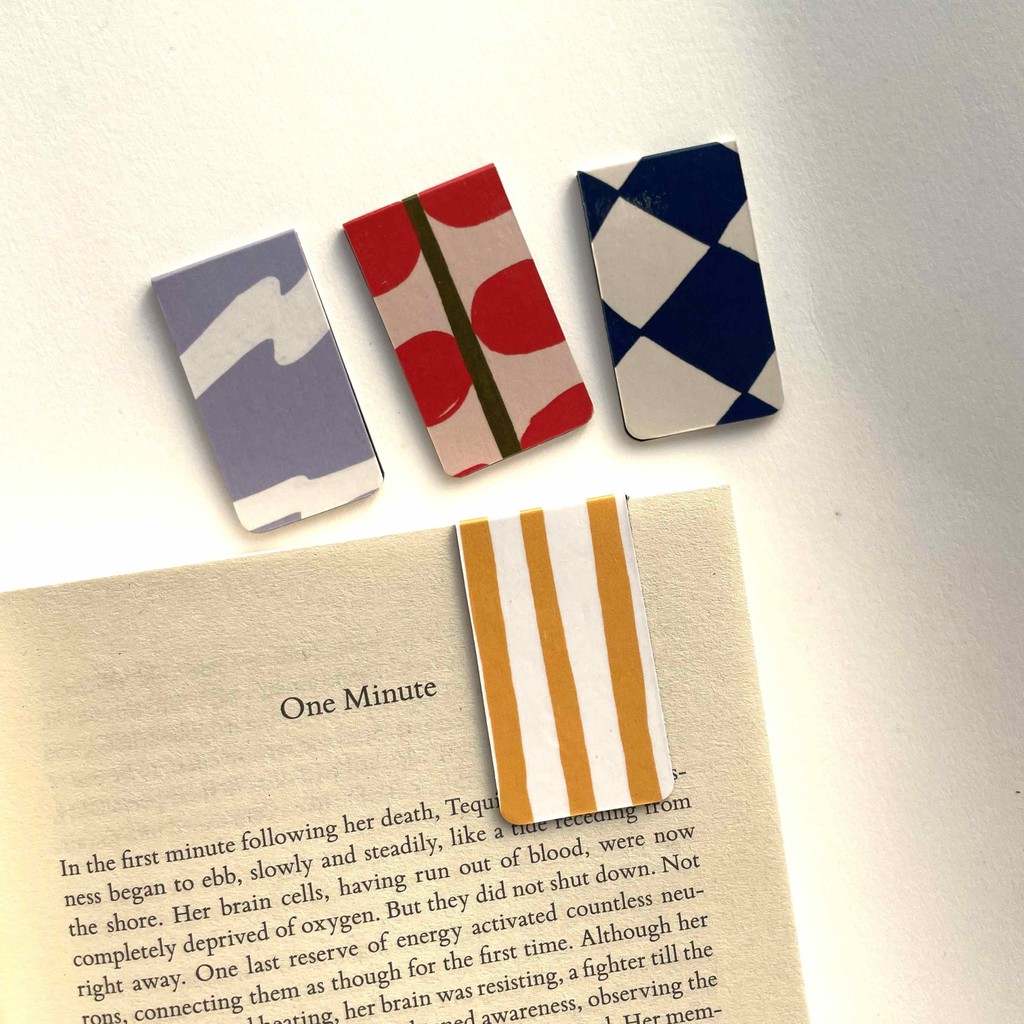 

Pembatas Buku Tulisae Magnetic Bookmark