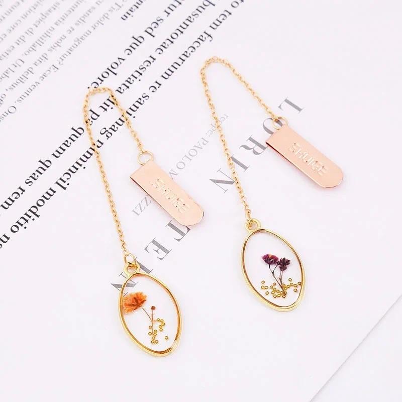 

Crystal Small Oval Embossed Flower Bookmark Fresh Metal Book Mark Pendant Book Lovers Readers Writers Friends Stationery Gifts