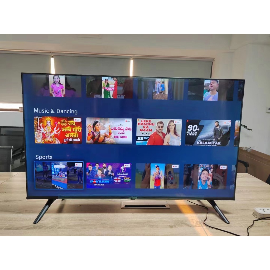 Factory stock large size HD 40 50 60 70 inch OEM brand LED AndroidOS WebOS Roku 4K smart TV