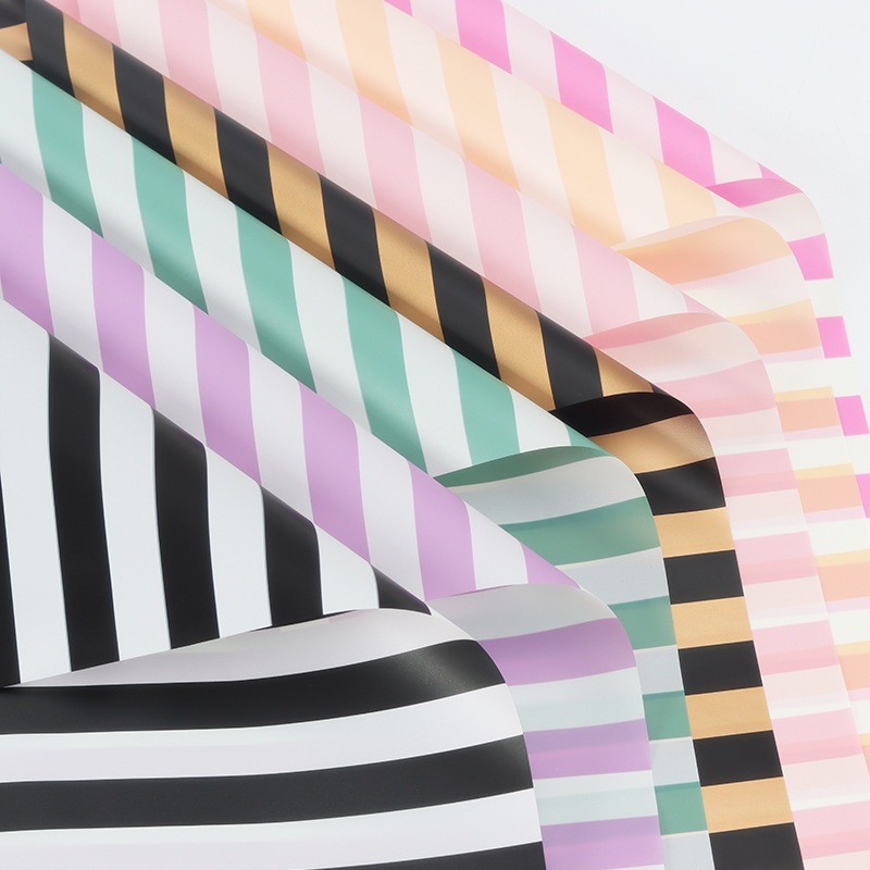

[ 20 LEMBAR ] Kertas Buket Line Color Cellophane Striped Bouquet Wrapping Paper KB6046