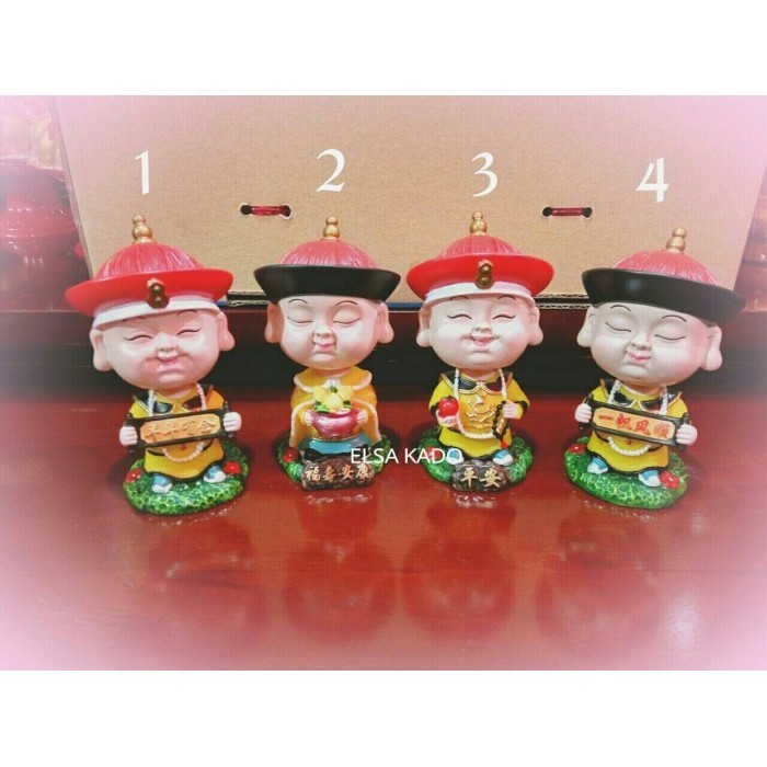 boneka goyang hiasan unik pajangan mobil dashboard