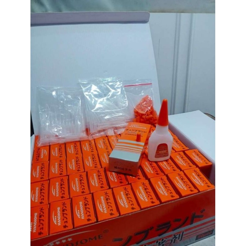 

JAMIN MURAH !!!LEM KOREA HANDSOME / LEM SERBA GUNA PER BOX ISI 50 PCS (BISA LANGSUNG ORDER)