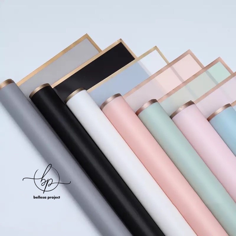 

(5LEMBAR) KERTAS WRAPPING CHELLOPHANE GOLD LINE FLOWERS BOUQUET BB09