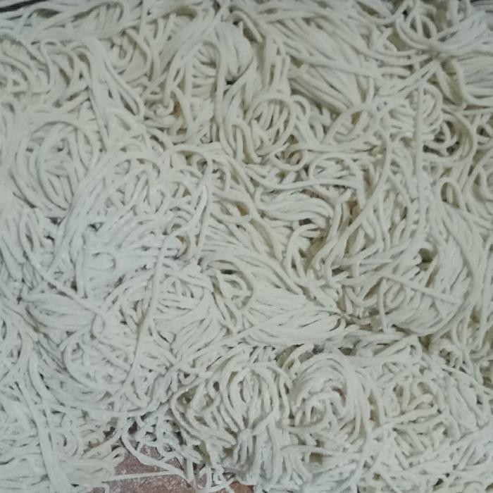 

Mie Mi Mee Ayam Ekonomis garing kenyal karet - Tipis, Medium 2mm