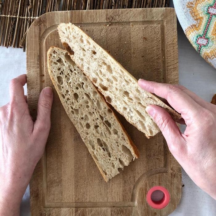 

SOURDOUGH BAGUETTE 45 CM - slice/potong