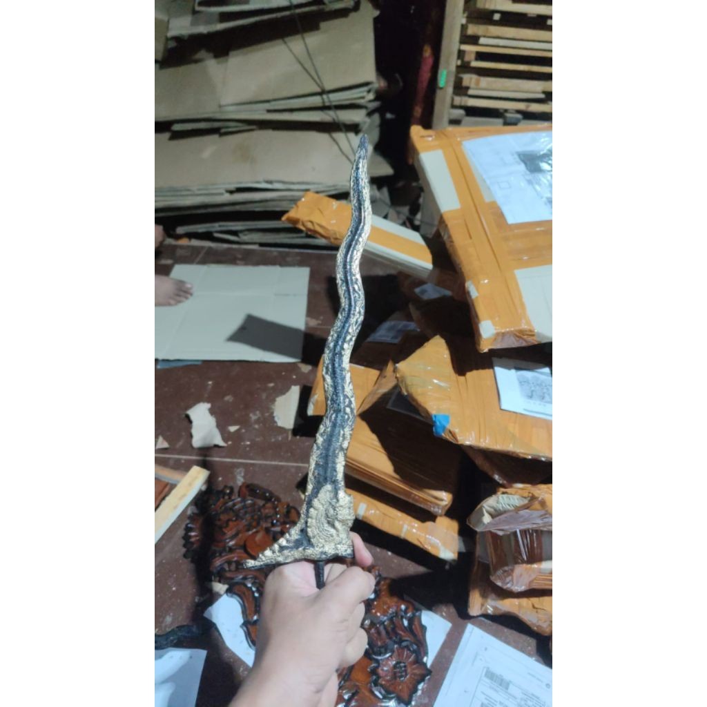 keris sempono pamor kamarogan kinatah dapur larmongo manga sepuh majapahit