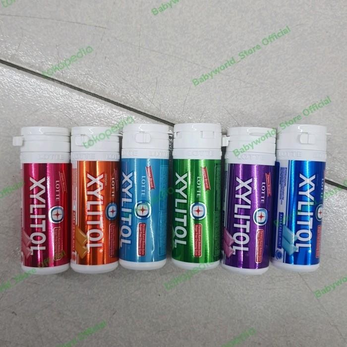 

Lotte Xylitol Per Box ( Isi 12 ) Permen Karet Sugar Free 30gr Rasa Jeruk Nipis / Blueberry / Strawberry / Fresh Mint / Breezy Mint / Cool Mint