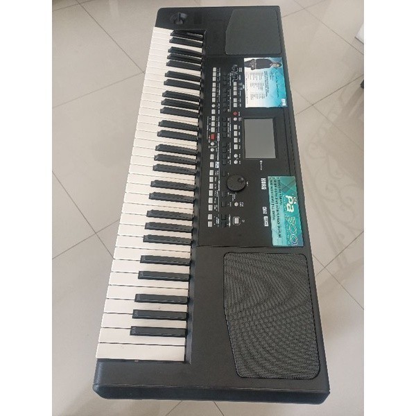 KORG PA 300 V2 bekas