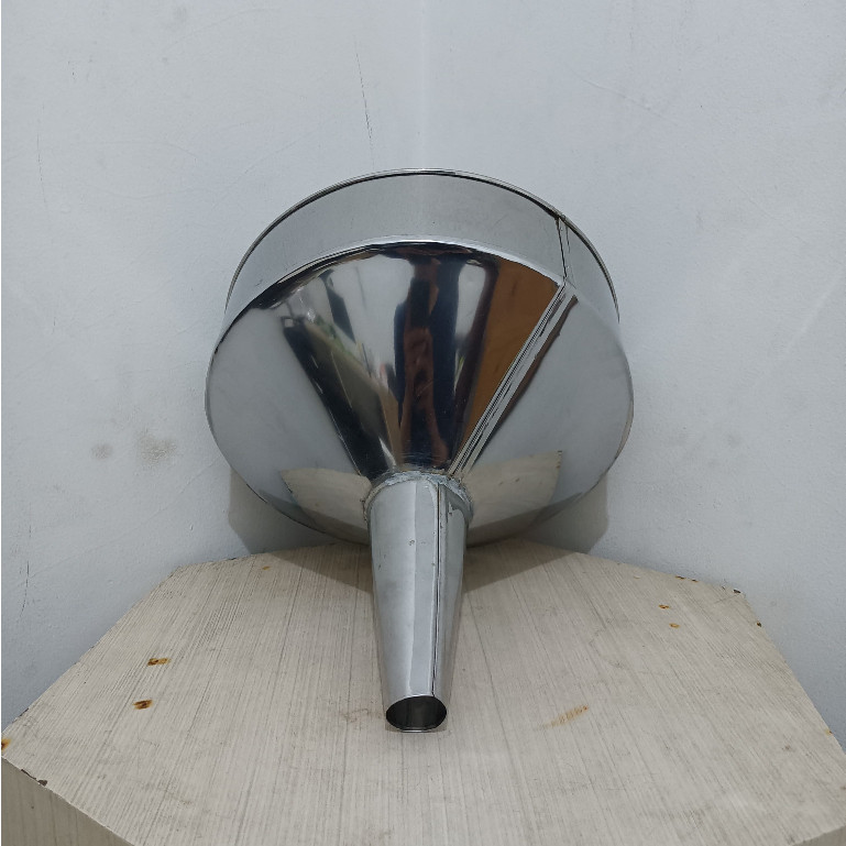 Corong Minyak Bahan Stainless Bbm