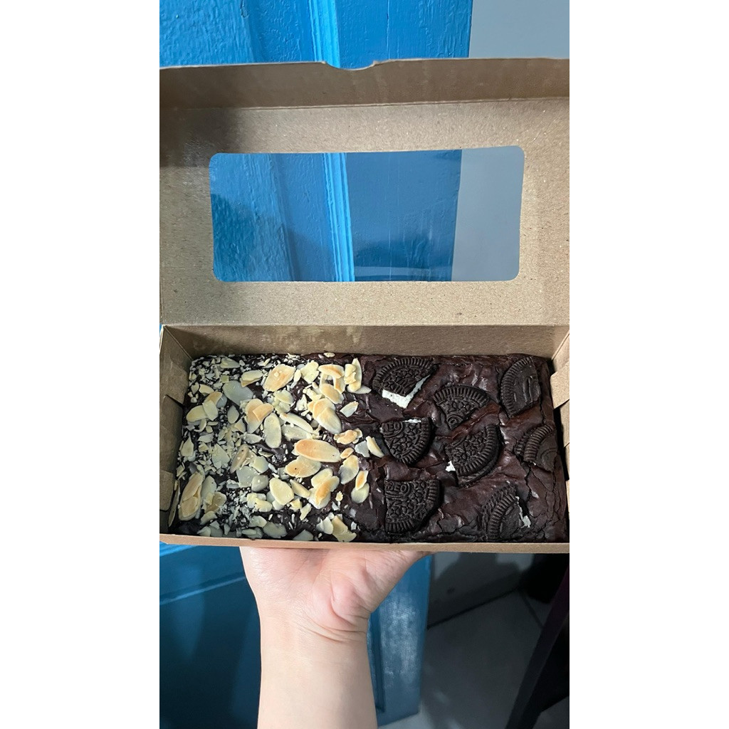 

BROWNIES SMALL BOX 20x10cm