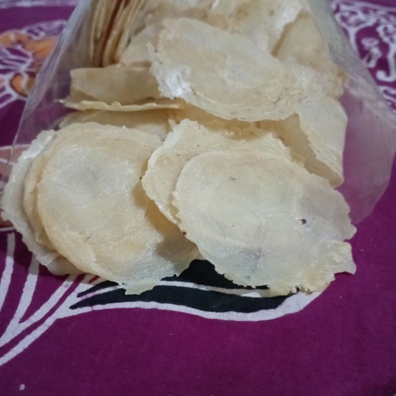 

Emping Melinjo Mentah Lebar Tipis (LB) //Emping Mlinjo 4 Biji Kering//500gr