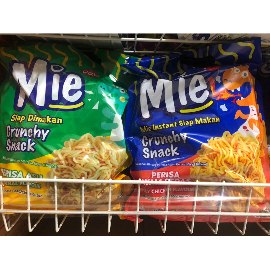 

Palu Mie Crunchy Snack Mie Instan Siap Makan 180g Isi 10 pcs