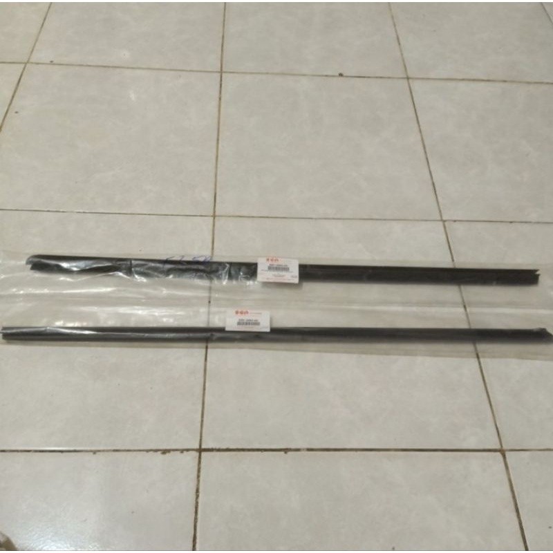 KARET PELIPIT KACA PINTU LUAR WEATHER STRIP NEW CARRY 2019 ORI