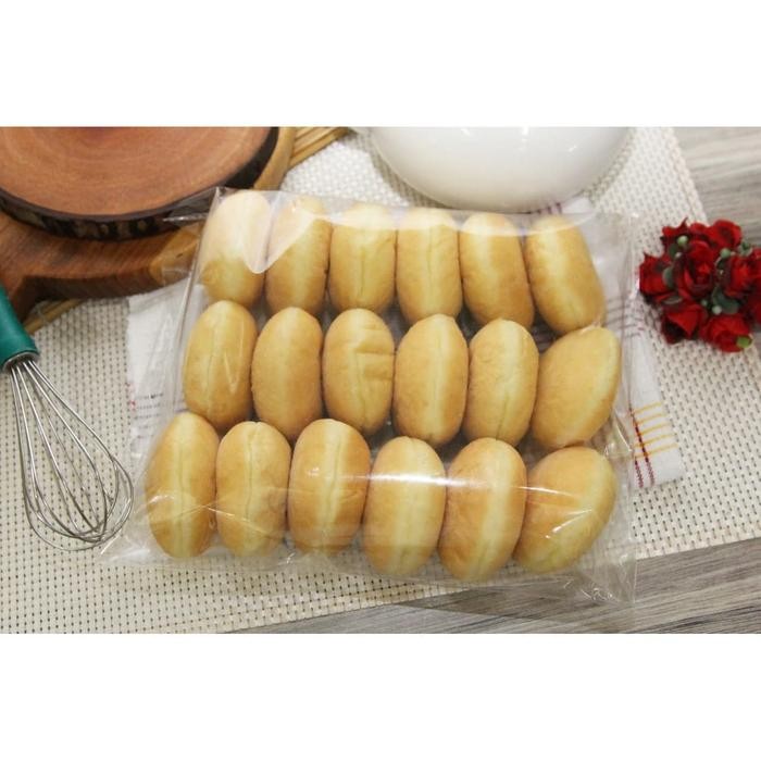 

DONUT MINI ISI 18 BJORN BAKER HOUSE / NY.LIEM