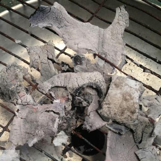 [STOK TERBARU] Berkualitas Arang Batok Kelapa Sulawesi Kiloan Untuk Sate, BBQ, Grill Paling Larish