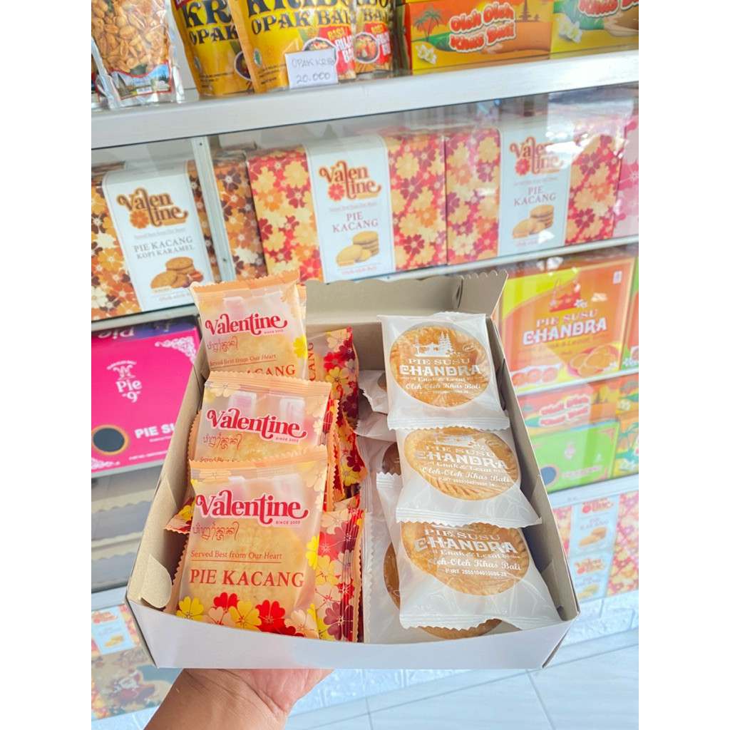 

VALENTINE PIE KACANG MIX PIE SUSU CHANDRA isi 30pcs MURAH!!!
