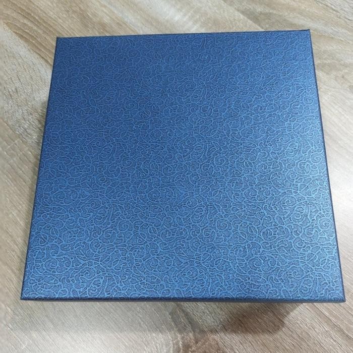 

hardbox/duskue/duslapislegit20x20x7 - Biru