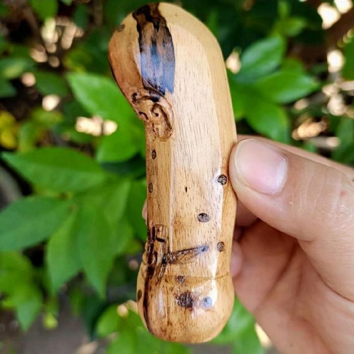 

gagang atau deder keris kayu timoho pasti murah