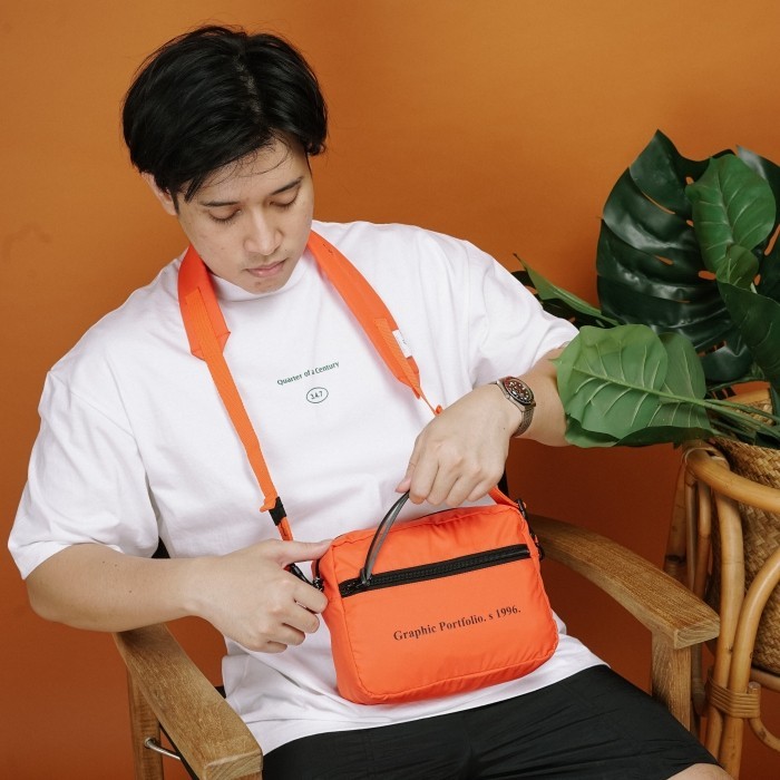 UNKL347 Tas Slingbag Warna Orange Bahan Polyester LORX O