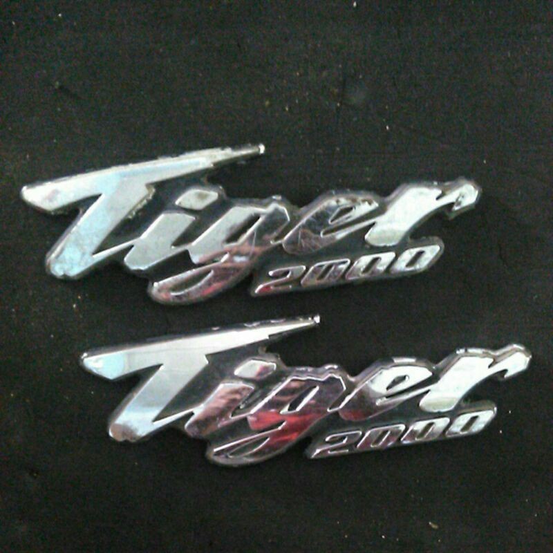 emblem tangki Honda Tiger 2000 ori