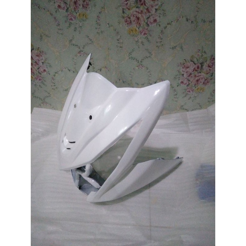 RZ- tameng depan beat fi putih 2012- 2015