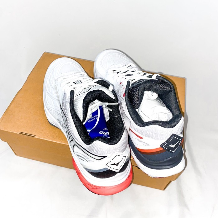 Sepatu Badminton Mizuno Wave Fang 2