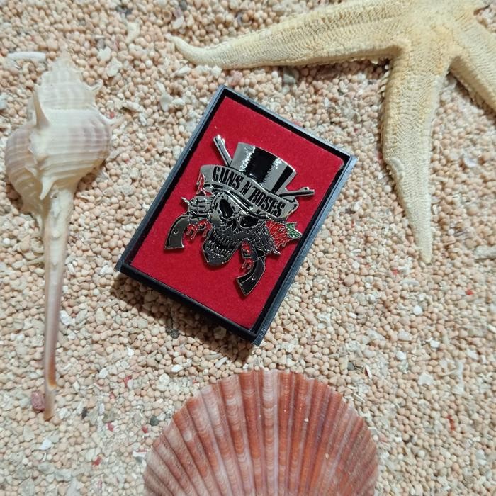 pin topi model guns n roses custom