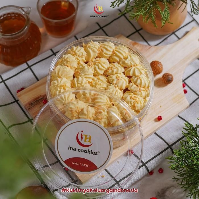 

Hot Produk READY STOCK Ina Cookies Kue Kering Keluarga Homemade Terkenal - NASTAR KEJU Terbaik dan Terlaris