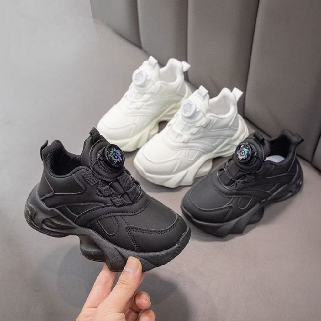 ALPI.YAH [Mommyhoky] Sepatu sekolah anak import Sepatu sekolah anak full black Sepatu sekolah anak t