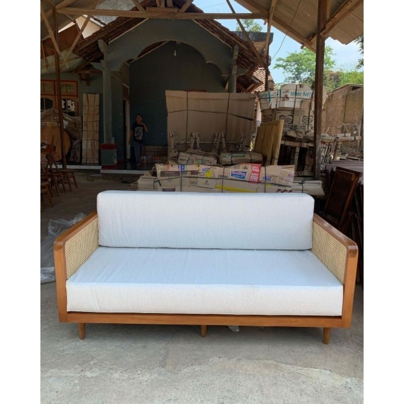 Sofa Bench Kayu Jati Kombinasi Rotan Scandinavian