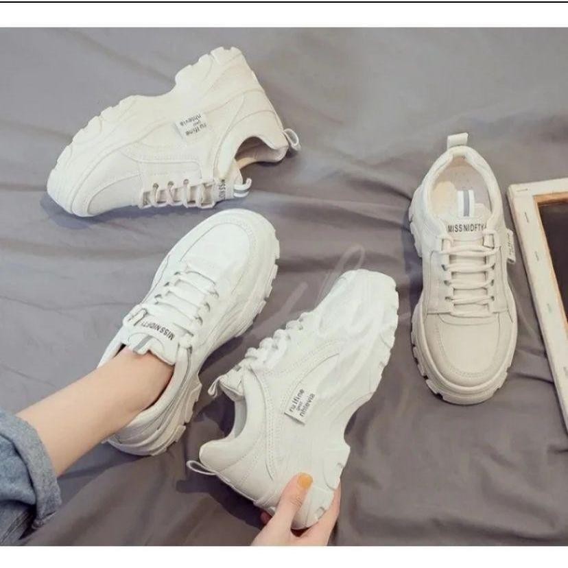 Sepatu wanita dewasa terbaru sepatu wanita sepatu sneakers wanita model kekinian hits best seller se