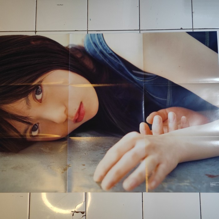 

Poster A1 Saito Asuka Nogizaka46 BLT 2018 Bulan 7 dua sisi