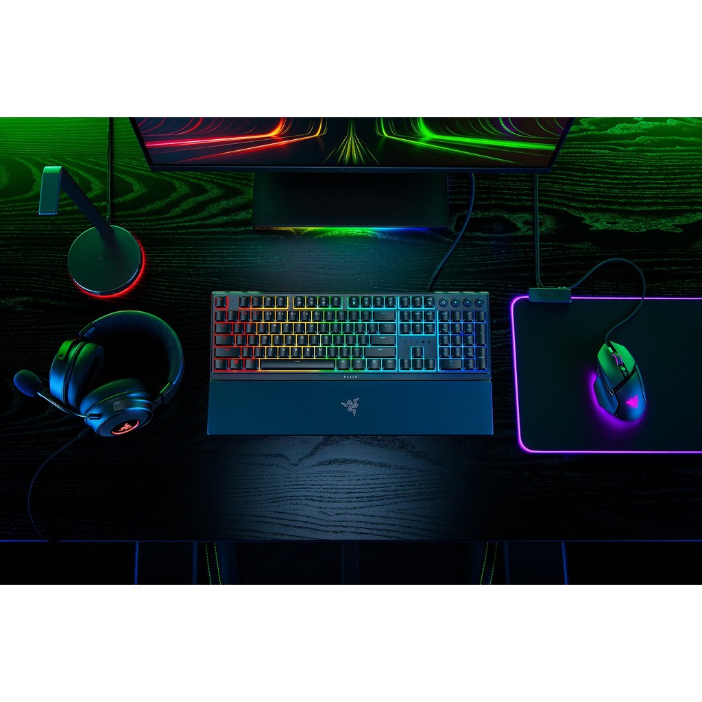 Razer Ornata V3 Keyboard Mekanik Full Size Hitam