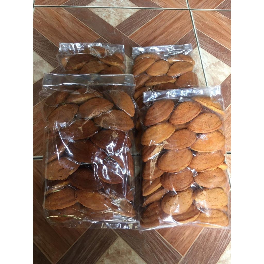 

Bolu Kijing Legit – Kue Basah Tradisional Khas Daerah 500 Gram