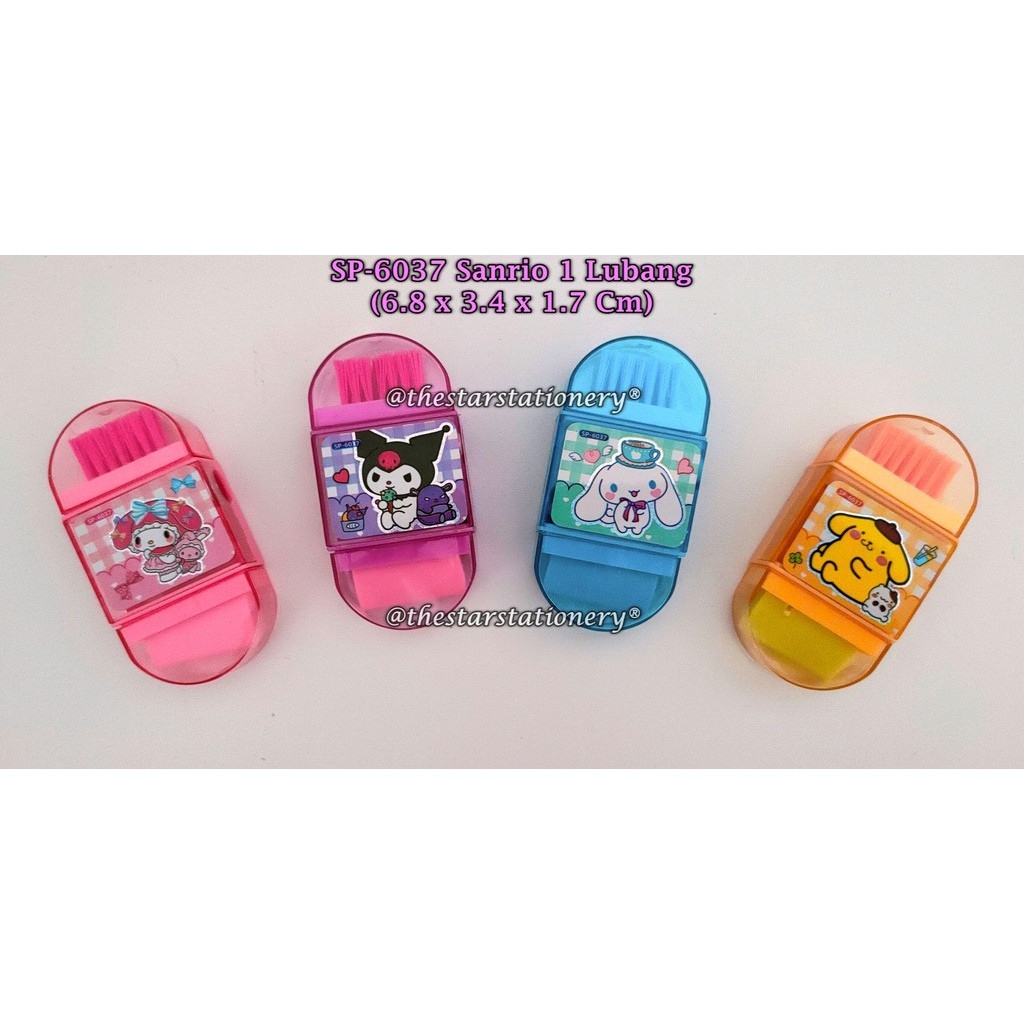 

(1 Biji) Rautan Sanrio SP-6037 1 Lubang 6.8 x 3.4 x 1.7 Cm / Rautan Sanrio Bentuk Sikat + Eraser Kemasan Plastik SP6037 / Sharpener Sanrio SP 6037