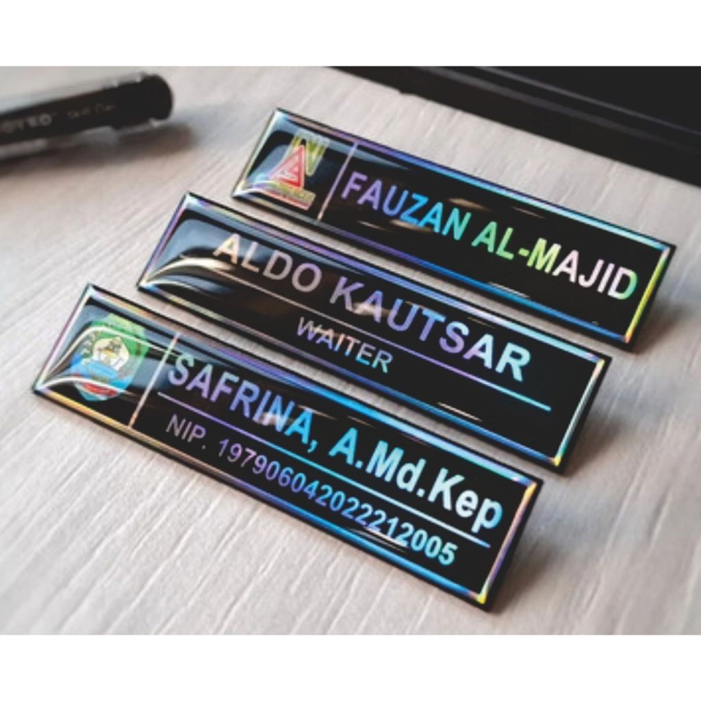 

Nama Dada Lapis Resin (HOLOGRAM MENYALA)/Name Tag/Nametag/Papan Nama Dada/Name Tag Akrilik Resin