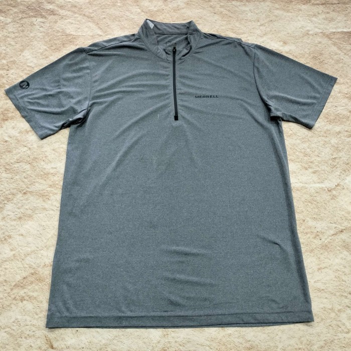 baselayer pria MERRELL abu abu tua kaos sepeda olah raga running casual size M murah bagus