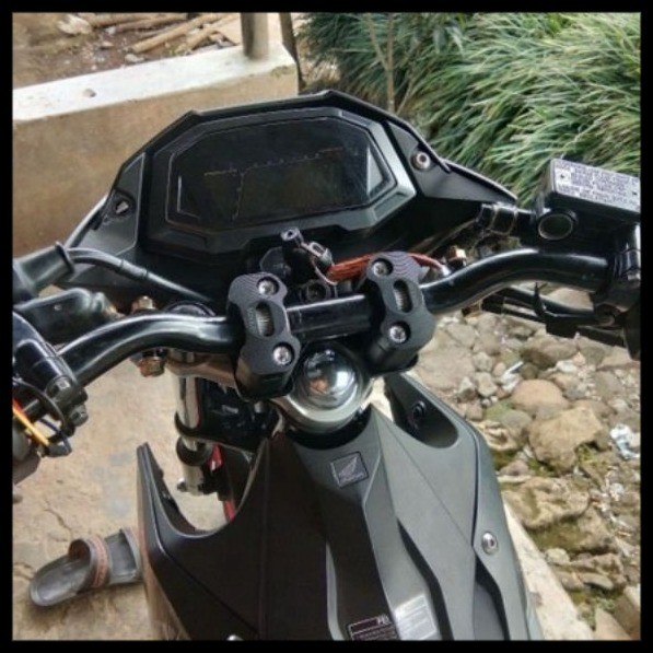 Stang Rzr Sonic dan Satria Fu plus Dudukan Stang Sonic Satria Fu | Raiser Stang Rzr Satria Fu Sonic