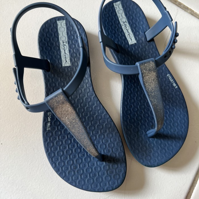 Sandal anak ipanema preloved