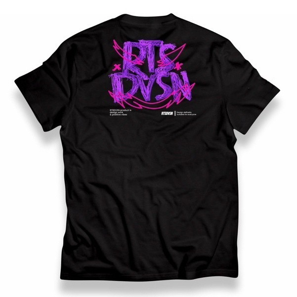 【ORI】T-SHIRT RTSDVSN 134 | LENGAN PENDEK MOTIF FONT ABSTRAK RTSDVSN BAJU
